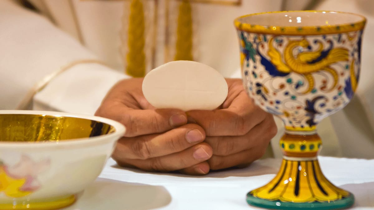 Que vinho o padre bebe na missa?